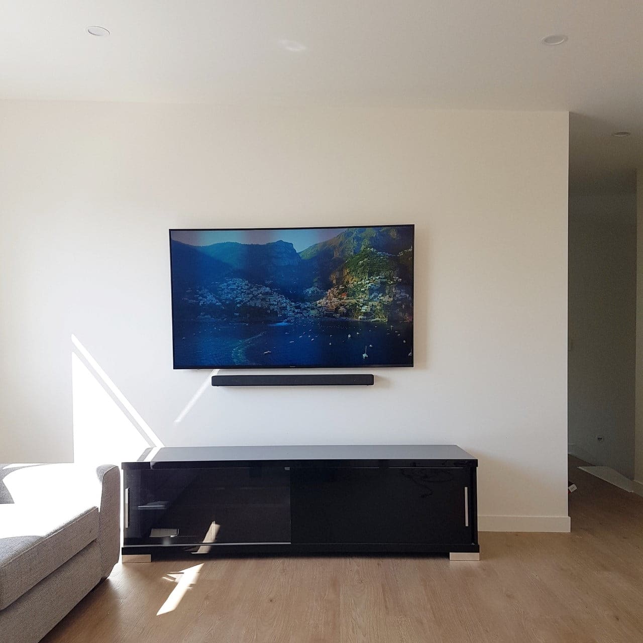 TV wall mounting service 